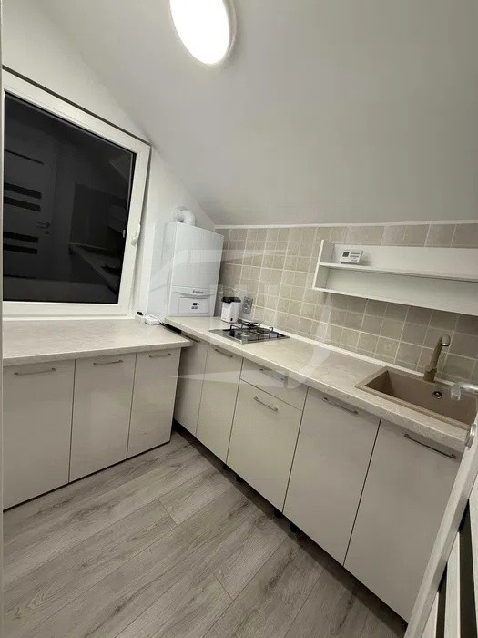Apartament 3 camere, decomandat, cartier Zorilor