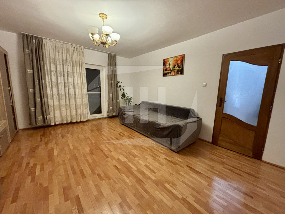 Apartament de inchiriat 2 camere, parcare, zona Plopilor
