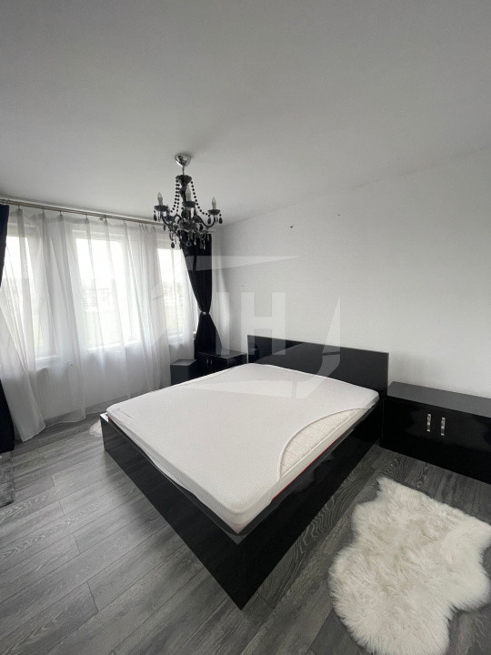 Triplex, curte generoasa, garaj, zona Eroilor