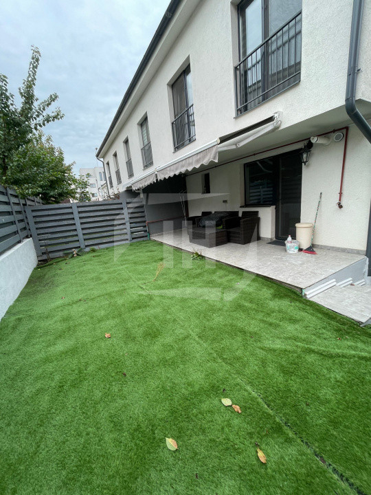 Triplex, curte generoasa, garaj, zona Eroilor