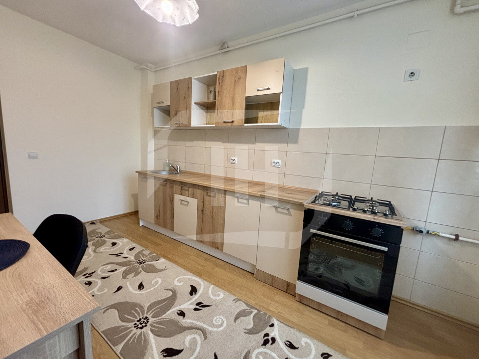 Apartament 2 camere, 66mp, decomandat, cu parcare, zona Eroilor