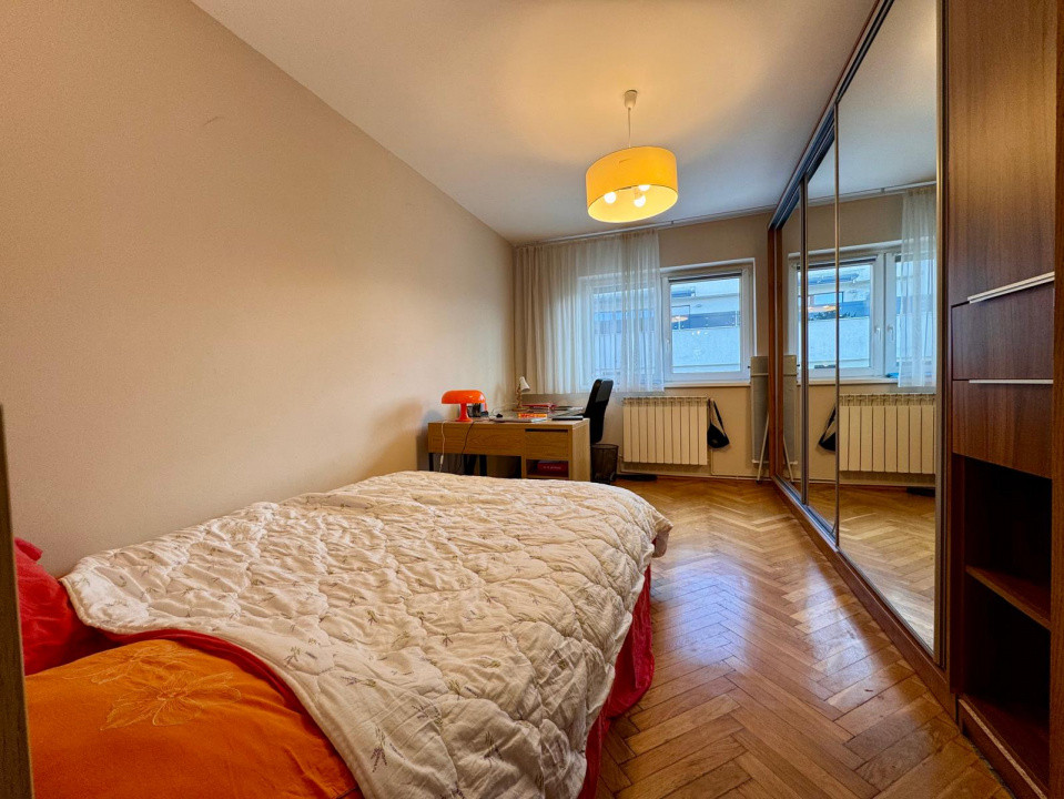 Apartament 3 camere confort sporit, zona USAMV