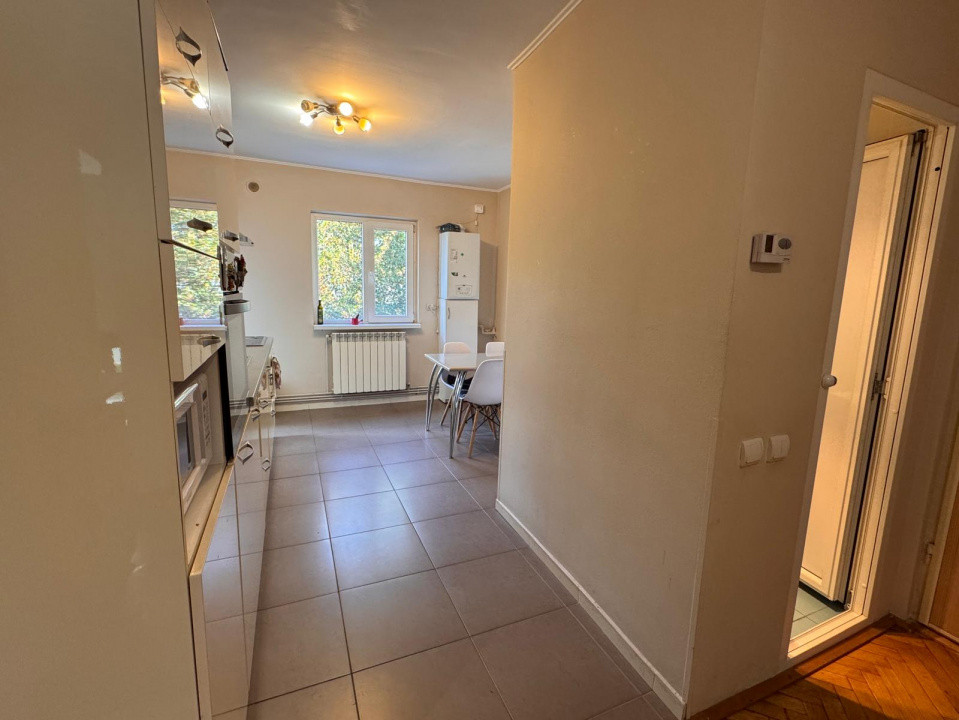 Apartament 3 camere confort sporit, zona USAMV