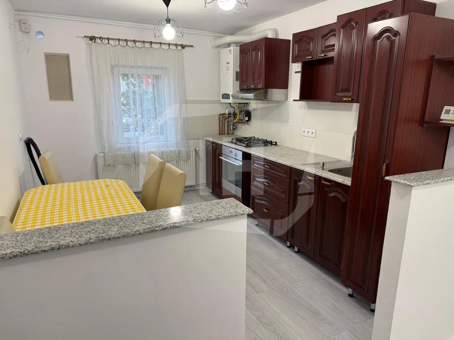 Apartament 3 camere, decomandat, cartier Zorilor