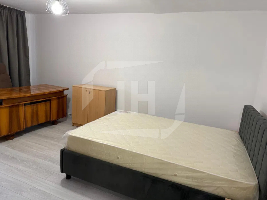 Apartament 3 camere, decomandat, cartier Zorilor