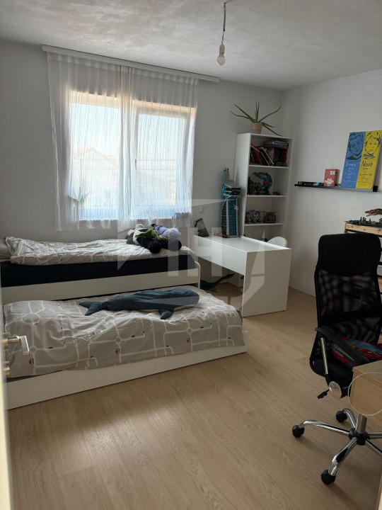 Casa individuala 5 camere 130 mp utili, 400 mp teren, Dezmir