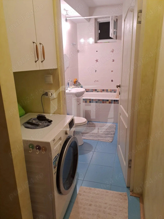 Apartament 3 camere, decomandat, zona Iullius Mall