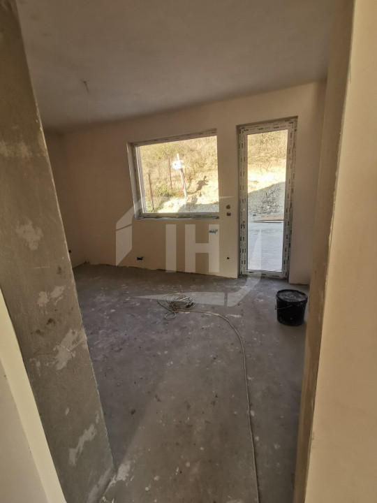 Casa cu priveliste spre lac, 190mp utili, Chinteni