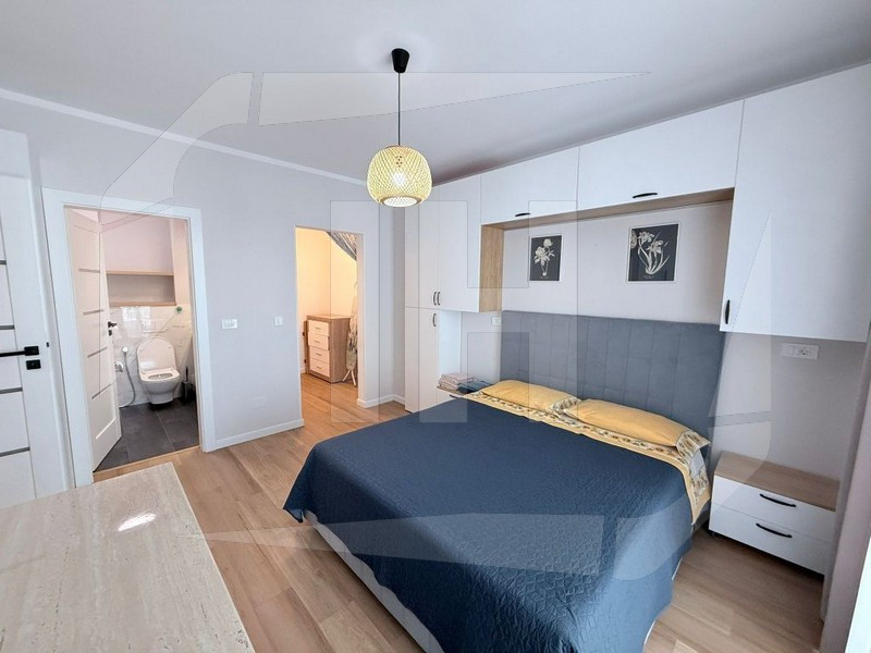 Apartament 3 camere, etaj intermediar, Zona Vivo
