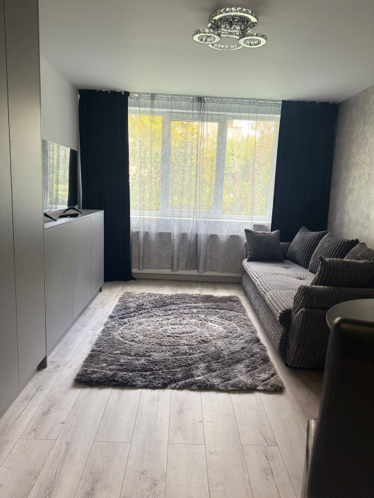 Apartament 2 camere la cheie, zona Platinia