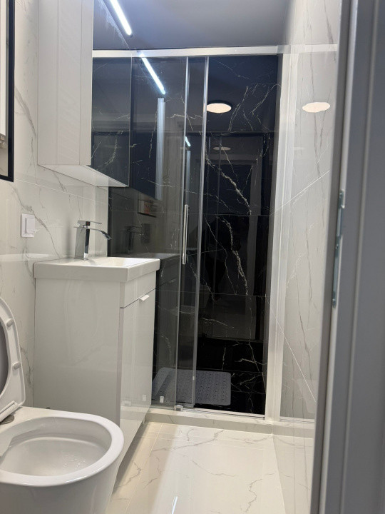 Apartament 2 camere la cheie, zona Platinia