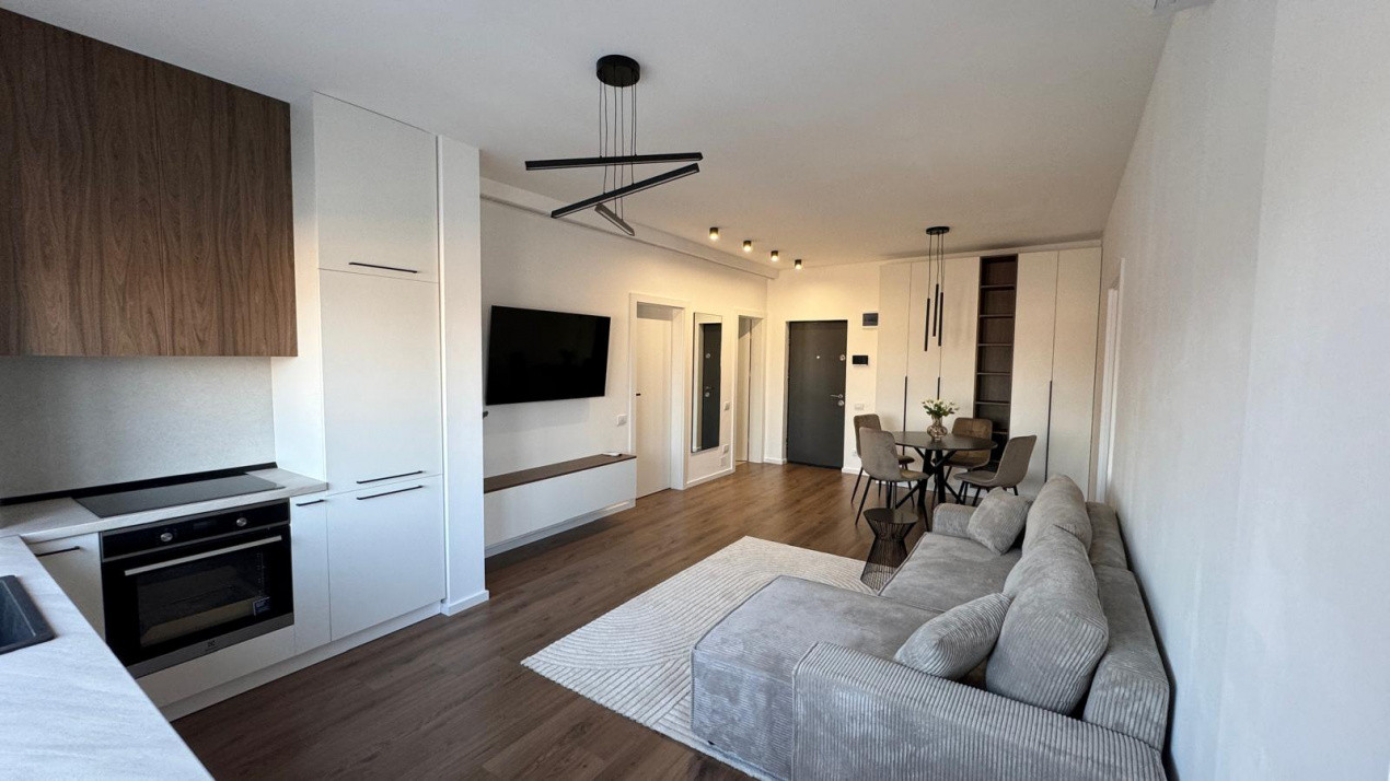 Apartament 3 camere modern, parcare, zona Vivo