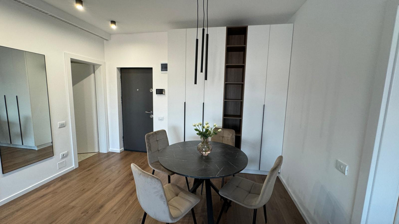 Apartament 3 camere modern, parcare, zona Vivo