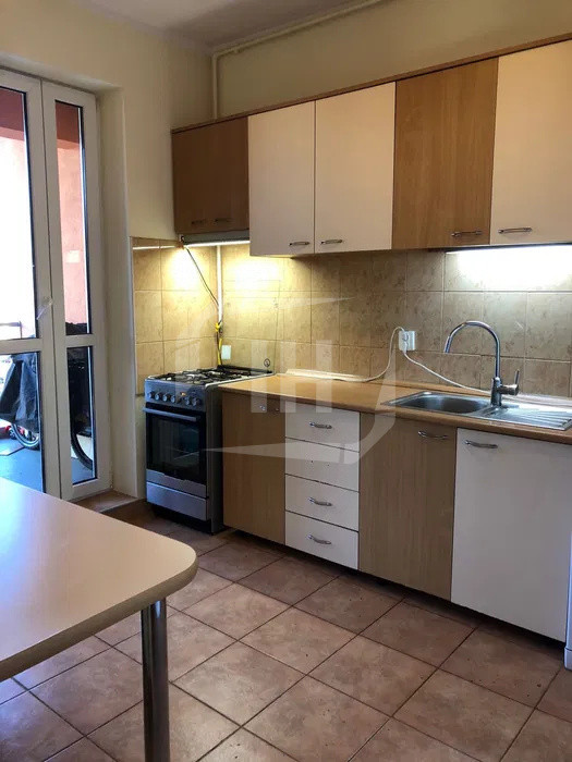Apartament 2 camere, etaj intermediar, zona Calea Dorobantilor