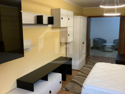 Apartament 2 camere, decomandat, 2 parcari, zona Liviu Rebreanu