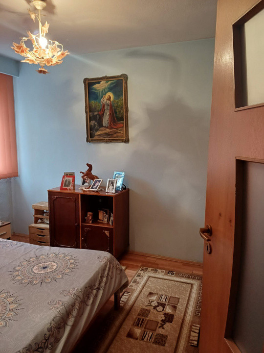 Apartament 2 camere decomandat, zona Parcul Rozelor