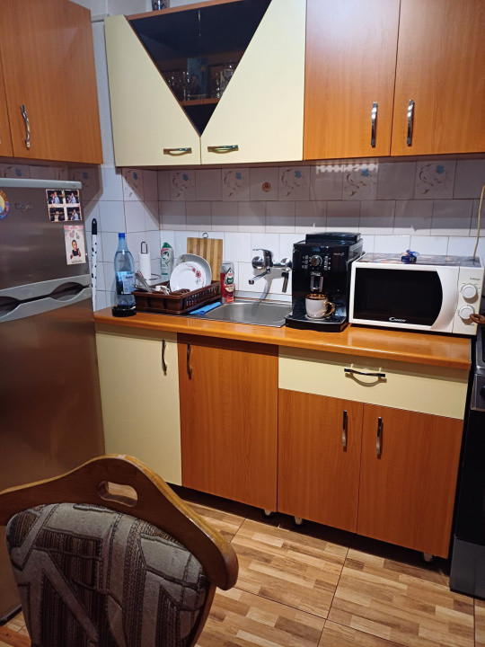 Apartament 2 camere decomandat, zona Parcul Rozelor