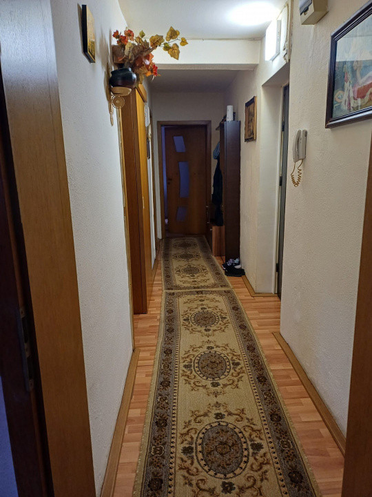 Apartament 2 camere decomandat, zona Parcul Rozelor