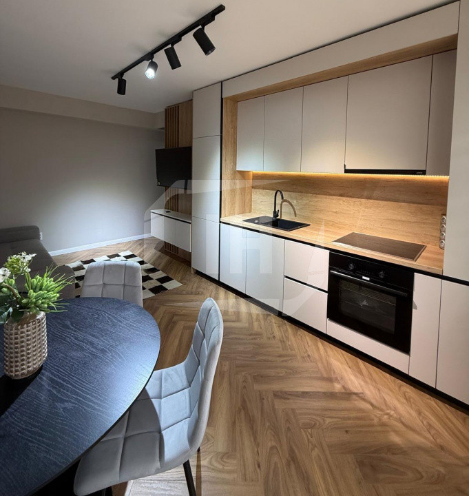 Apartament ultrafinisat cu 3 camere, zona Urusagului