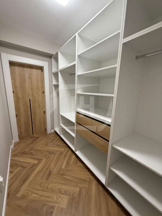 Apartament ultrafinisat cu 3 camere, zona Urusagului