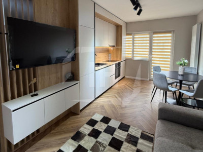 Apartament ultrafinisat cu 3 camere, zona Urusagului