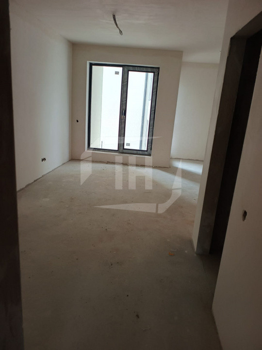 Apartament 3 camere, zona Pod Ira
