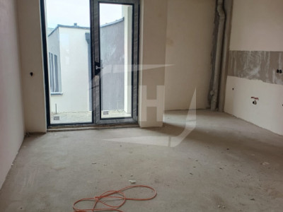 Apartament 3 camere, zona Pod Ira