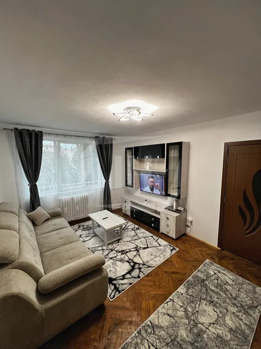 Apartament de inchiriat 2 camere, Centru / Zona Garii