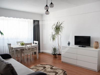 Apartament 4 camere, etaj intermediar, cartier Marasti