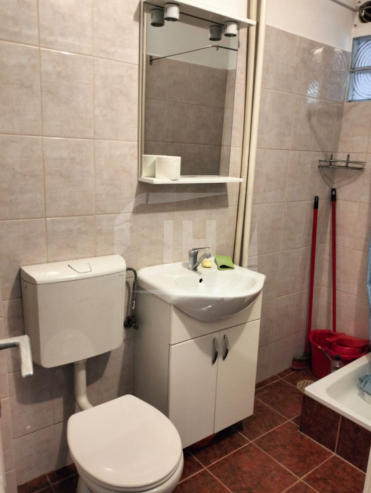Apartament 1 camera, intermediar, zona Horea