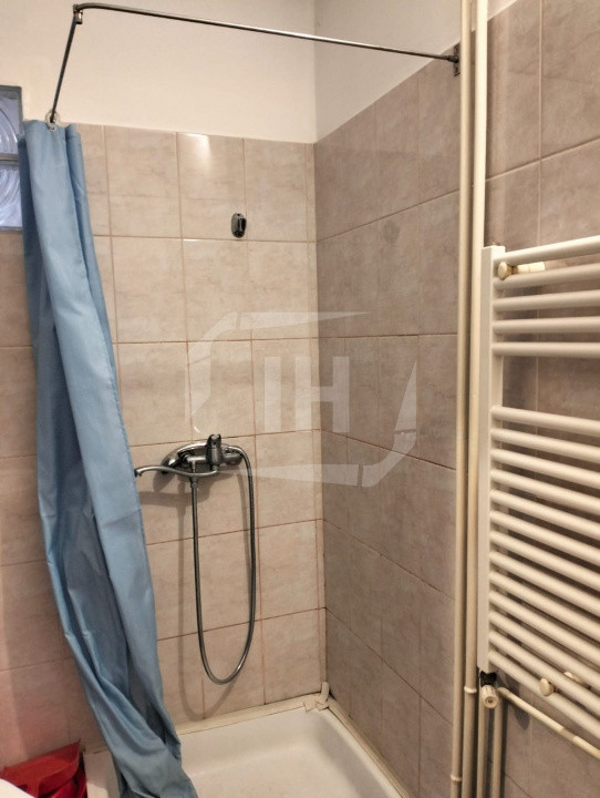 Apartament 1 camera, intermediar, zona Horea