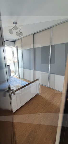 Apartament 3 camere, parcare, Zona Vivo