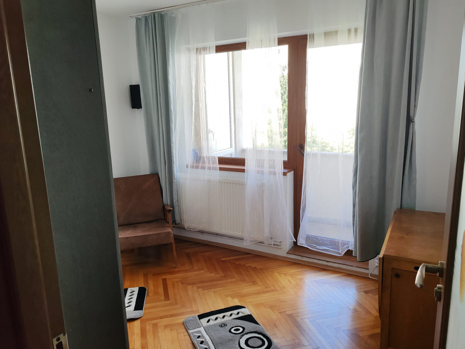 Apartament 3 camere, Bld Primaverii, cartier Manastur