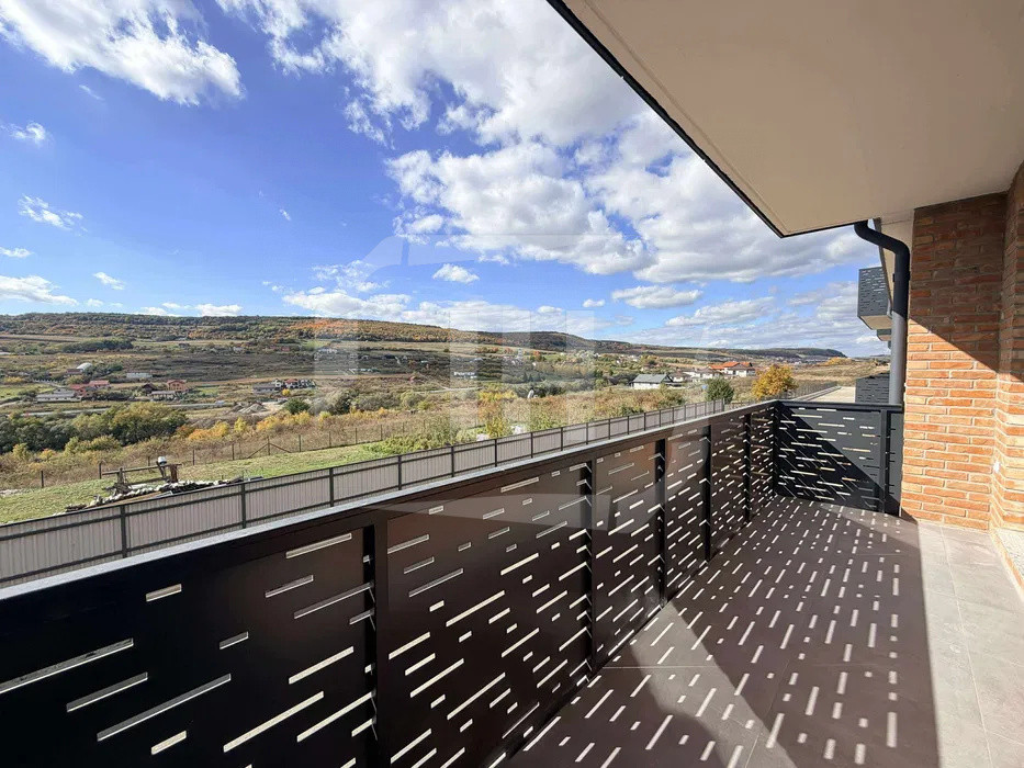 Apartament cu 2 camere si parcare in bloc 2025