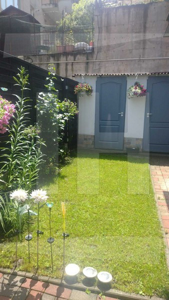 Apartament 2 camere, parcare, gradina, zona Vivo