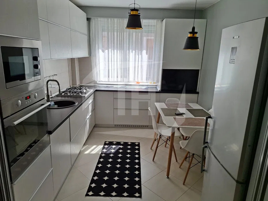 Apartament de inchiriat 3 camere, Buna Ziua