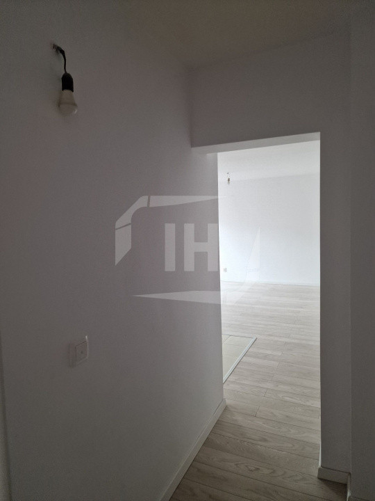 Apartament cu 3 camere, garaj