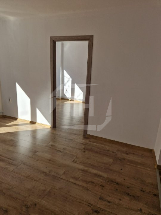 Apartament 3 camere, renovat, strada Horea