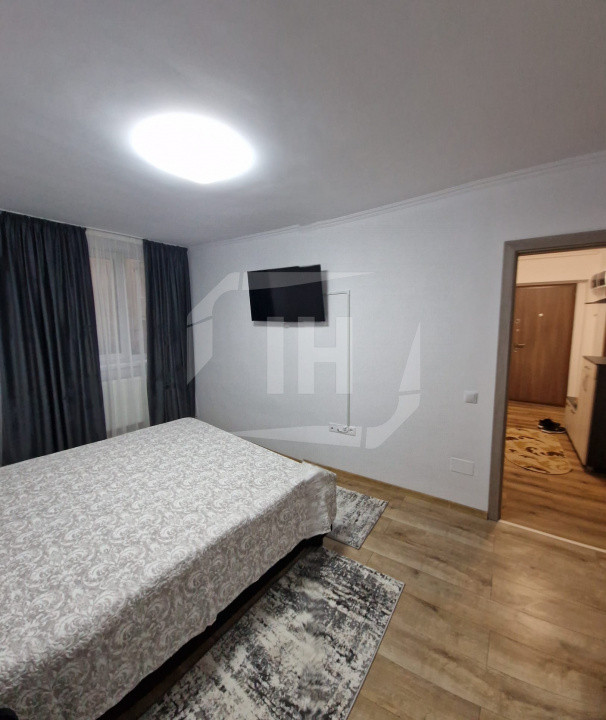 Apartament 3 camere, renovat, strada Horea