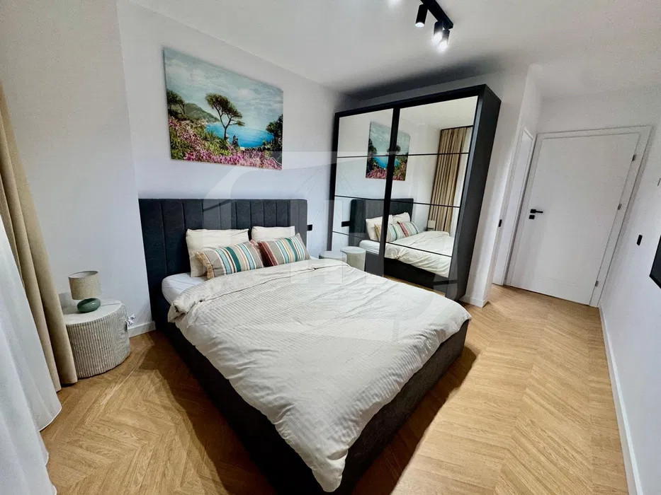 Apartament 3 camere, 2 bai, panoramic,  parcare, bloc nou!