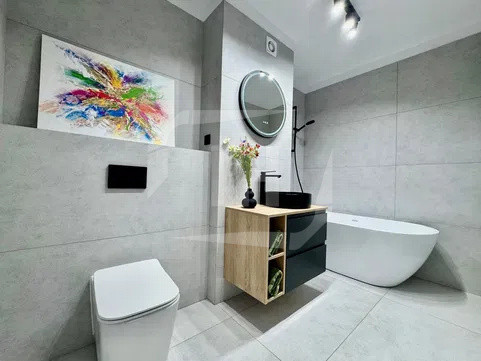 Apartament 3 camere, 2 bai, panoramic,  parcare, bloc nou!