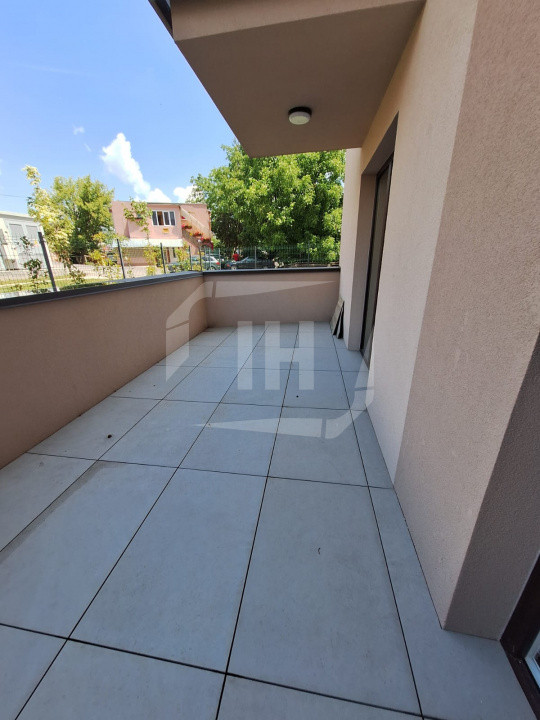 Apartamente 3 camere, decomandat, 2 parcari, terasa, gradina, Oasului, Iris