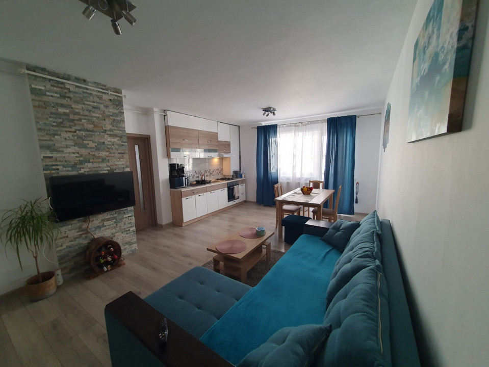 Apartament 2 camere la cheie, parcare, zona Vivo