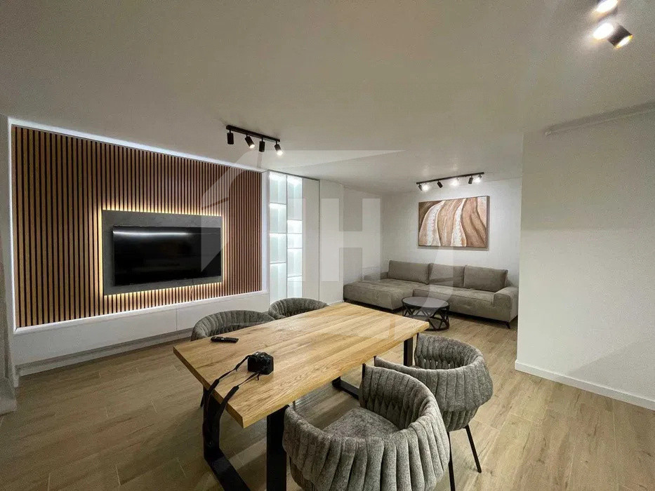 Apartament de inchiriat 2 camere, zona VIVO