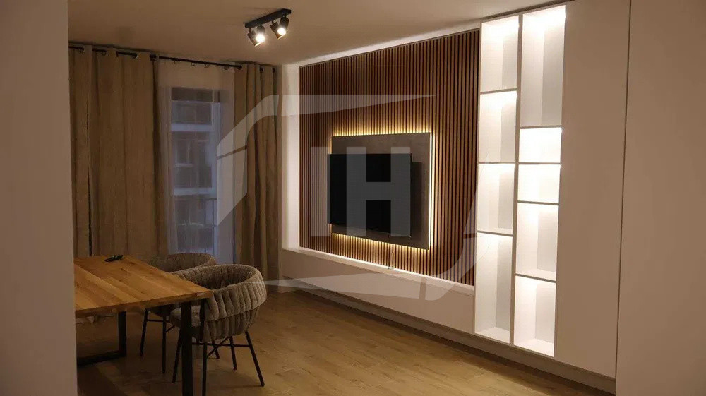 Apartament de inchiriat 2 camere, zona VIVO