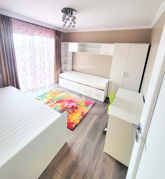 Casa 140 mp utili cu terasa si jacuzzi