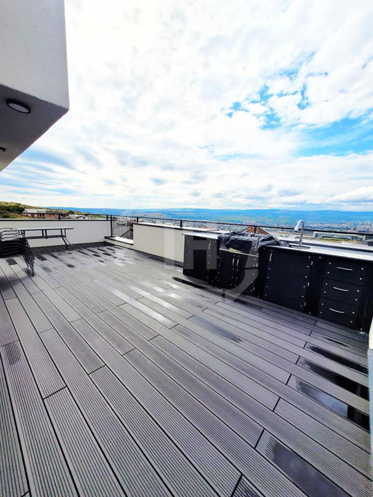 Casa 140 mp utili cu terasa si jacuzzi