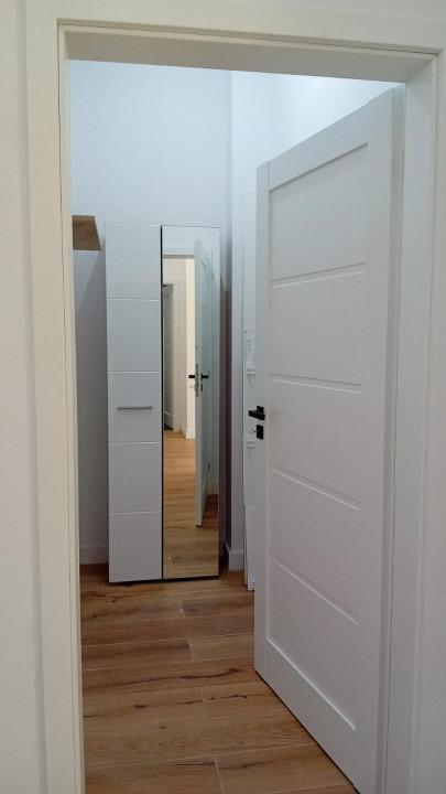 Apartament 2 camere, terasa, parcare subterana, zona Vivo