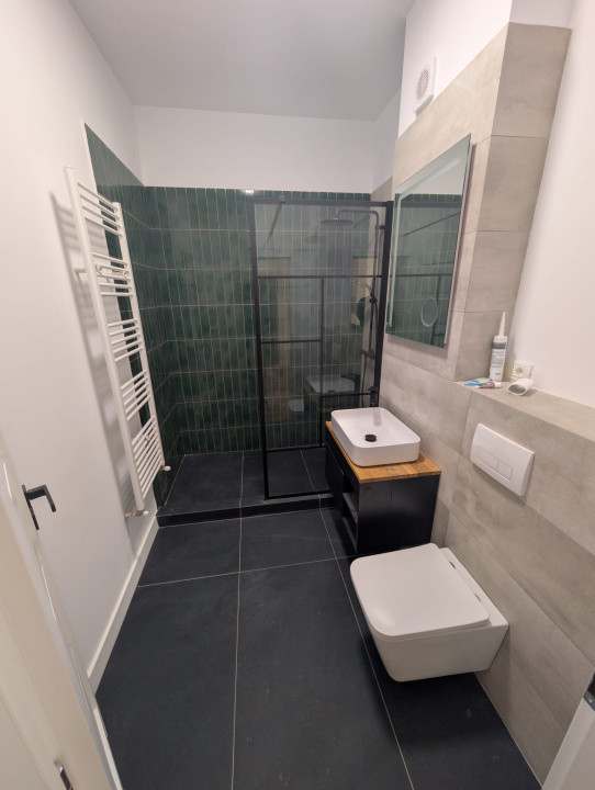 Apartament 2 camere, terasa, parcare subterana, zona Vivo