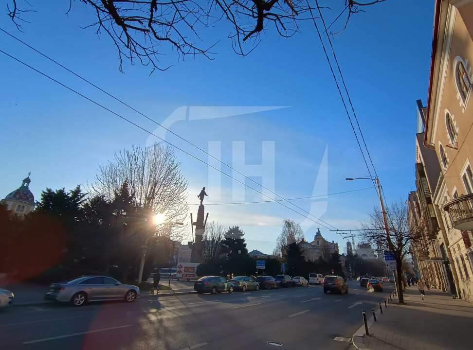 Apartament 4 camere, ultracentral